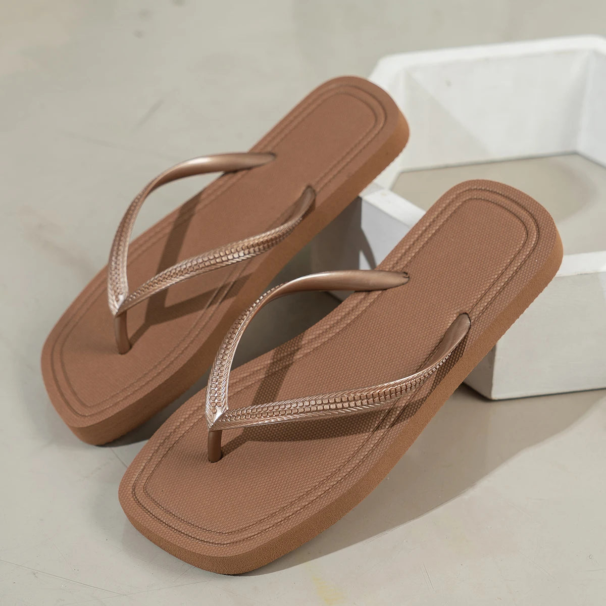VibeWear™ Tongs Femme EVA Légères Antidérapantes — Plage & Quotidien Été