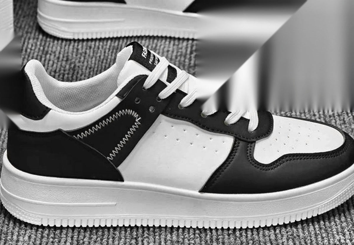Sneakers VibeWear™ basses — studio noir et blanc